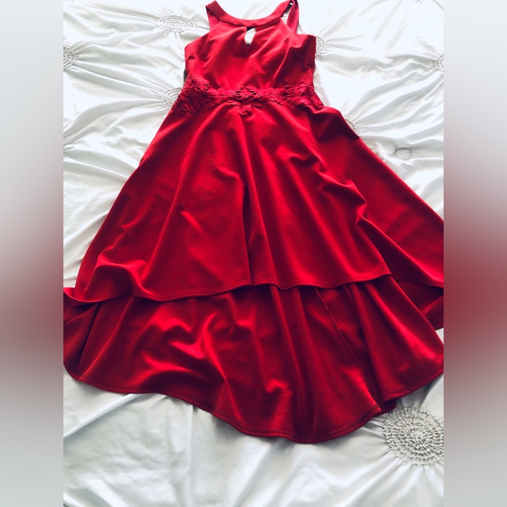 Elegant Red Lace High-Low Dress